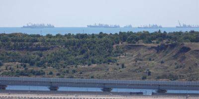 Российские оккупанты заявили о ночной атаке на патрульные корабли в Крыму