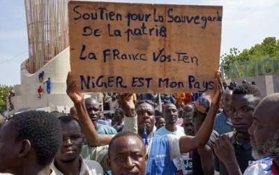 Франция готовит эвакуацию своих граждан из Нигера