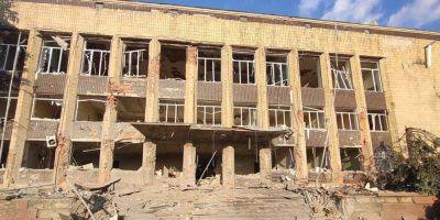 Российские войска сбросили на Купянск авиабомбу, разрушено здание горсовета — фото
