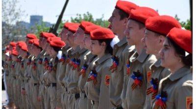 Оккупанты вывозят украинских подростков в военные лагеря для «промывки мозгов» – ЦНС