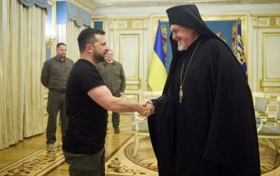 Президент встретился с митрополитом Халкедонским