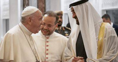 "По просьбе Ватикана": ОАЭ намерены организовать встречу Зеленского с Путиным, — СМИ