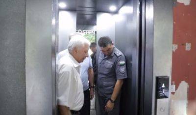 В Ташкенте произошел очередной инцидент с лифтом
