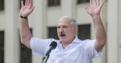 Терять отношения нельзя: Лукашенко вдруг озаботился соседством с ЕС