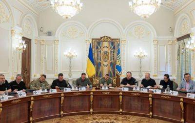 Зеленский провел заседание СНБО по военкомам