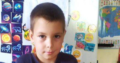 "Был любознательным и заботливым": появилось фото мальчика, который погиб от удара "Кинжала"