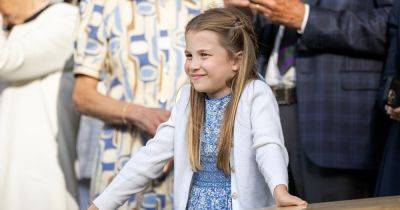 принц Уильям - Кейт Миддлтон - принцесса Шарлотта - Знает испанский и любит единорогов: 10 самых неожиданных фактов о принцессе Шарлотте - focus.ua - Украина - Лондон