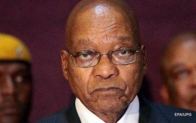 Экс-президенту ЮАР разрешили не сидеть в тюрьме, потому что она переполнена