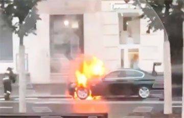 В Москве загорелся BMW с автобазы помощника Путина