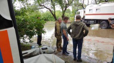 В русском Уссурийске из-за осадков прорвало дамбу, город оказался под водой