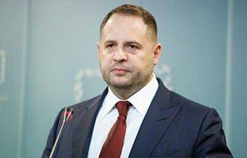 Глава офиса Зеленского отреагировал на взрывы на Крымском мотсу песней «Yellow Submarine»