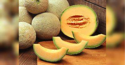 «Не выбрасывайте кожуру дыни»: травница о целебных свойствах самого полезного летнего фрукта