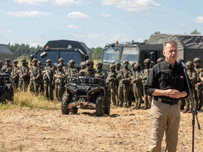 Польша развернула оперативную группу войск на границе с Беларусью