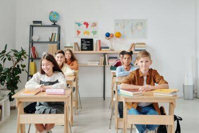 Как будут учиться дети с 1 сентября 2023 года в Украине и за рубежом - правительство предлагает новую форму обучения