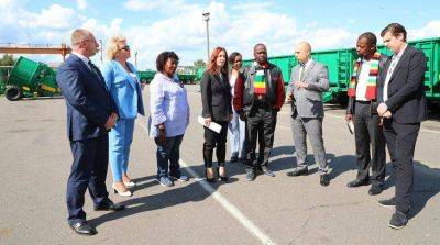 "Бобруйскагромаш" и посол Зимбабве обсудили проекты по обеспечению региона белорусской сельхозтехникой