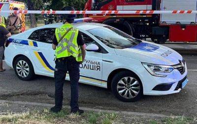Несчастье во Львове: черный "BMW" налетел на женщину и детей
