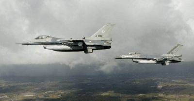 "Вернулись назад": истребители НАТО перехватили два российских бомбардировщика