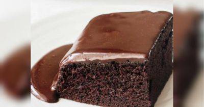 Шоколадный пирог за копейки от красавицы с «кукольным голосом»: без молока, сметаны и сливочного масла (видео)