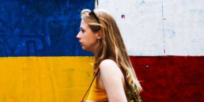 Молодые польские женщины. Почему в Польше растут антиукраинские настроения, кто недоволен больше всего и к чему все идет — Сераковский