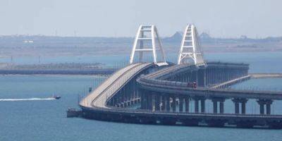 Крымский мост после взрывов работает, но неполноценно — ВМС ВСУ