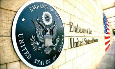 Посольство США пригрозило узбекистанцам пожизненным запретом на въезд за подделку документов