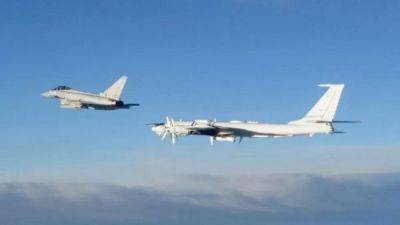Истребители «Тайфун» были подняты на перехват российских бомбардировщиков на севере Британии