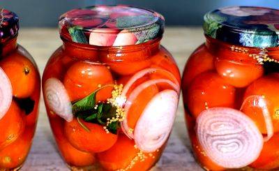 За такую консервацию вас будут боготворить: рецепт маринованных помидоров с медом на зиму