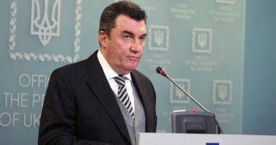 Поделитесь территорией: Данилов назвал предложение чиновника НАТО "странным вбросом"