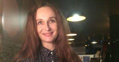 В Беларуси задержали мать бывшего политзаключенного, который сейчас защищает Украину