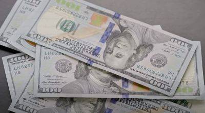 Доллар разматывает все сильнее: обменники и банки и обновили курс валют на среду, 16 августа