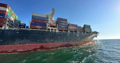 Впервые после отмены зерновой сделки: из одесского порта вышел контейнеровоз с грузом (фото)