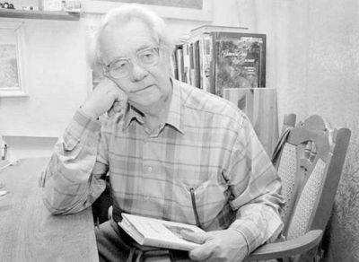 Умер белорусский писатель и сценарист Виктор Карамазов