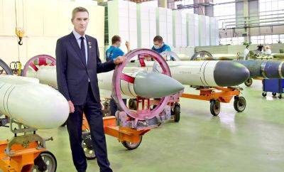 Чехия внесла в санкционный список главного российского ракетчика Обносова и его семью