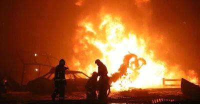 Взрыв и масштабный пожар на АЗС в Махачкале: десятки жертв и пострадавших