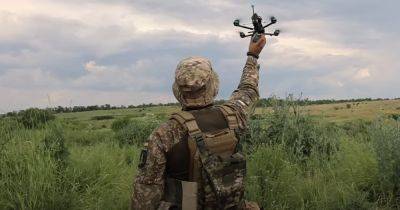Оккупант дострелялся: дрон разнес логово российского снайпера в Бахмуте (видео)