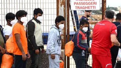 Миграционный кризис в Италии: правительство Мелони под огнем критики