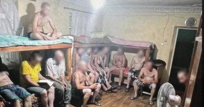 Держали рабов в Днепре: жители Донецкой области заключили в "лагерях" 25 украинцев (фото)