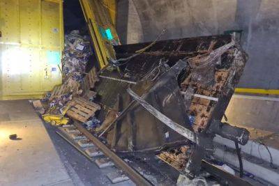 После аварии самый длинный в мире железнодорожный тоннель в Швейцарии будет ремонтироваться несколько месяцев