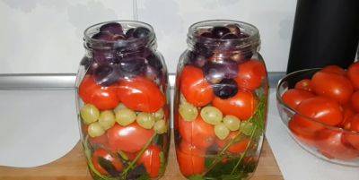 Добавьте туда виноград и вы будете в восторге: рецепт маринованных помидоров по-армянски