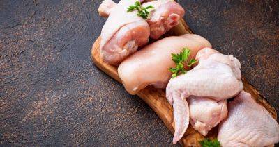 Поставки бразильской курятины растут, способствуя перенасыщению мирового рынка