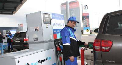 Казахстан купит у России 40 тыс. тонн бензина из-за дефицита топлива