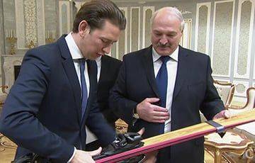 Экс-канцлер Австрии, который дарил Лукашенко лыжи, предстанет перед судом