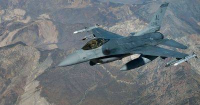 Не раньше, чем до следующей весны: в Нидерландах оценили время обучения пилотов на F-16