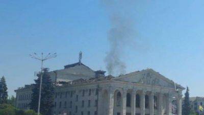 Власти Чернигова сообщили об ударе баллистической ракетой