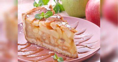 Обязательно приготовьте на Яблочный Спас: рецепт постного пирога-перевертыша