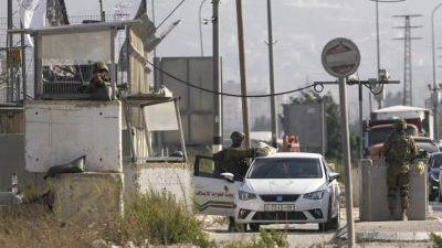 Двое израильтян убиты в результате стрельбы в Хуваре