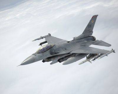 Истребители F-16 для Украины - кто может летать - главные требования к пилотам