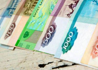 Эксперты рассказали, при каком курсе доллара и евро россияне массово перестанут покупать туры за рубеж