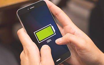 Почему нельзя заряжать телефон выше этого процента: батарея «проживет» дольше
