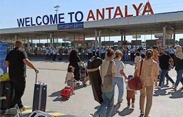 Российские туристы опозорились, пытаясь украсть из отеля в Турции 35 кг еды